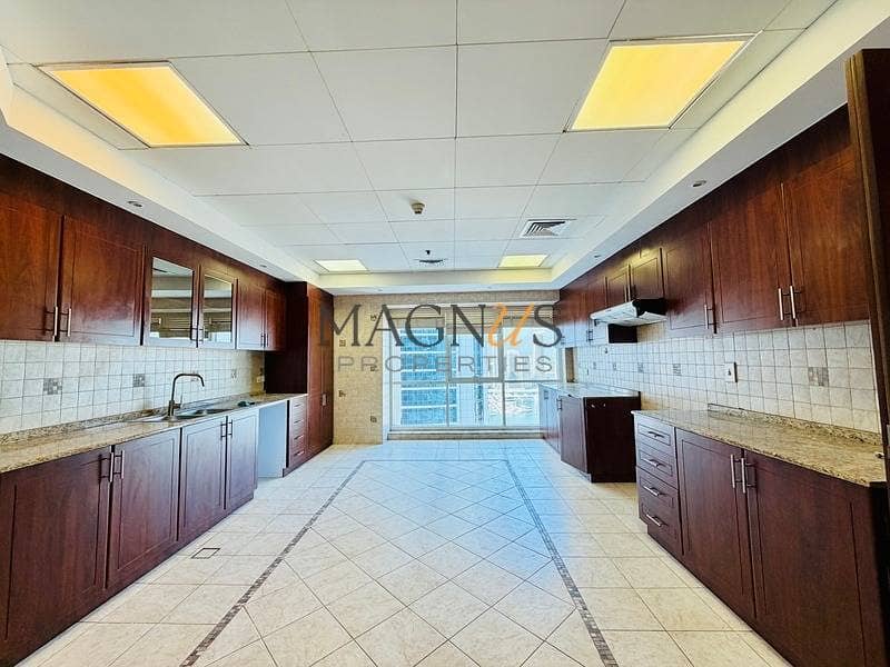 UNFURNISHED | SEA VIEW | HIGH FLOOR | HUGE LAYOUT - Image 8