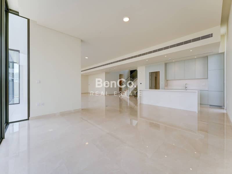 On The Lagoon | 5 Bed With 6 Bath | Handed Over - Image 6