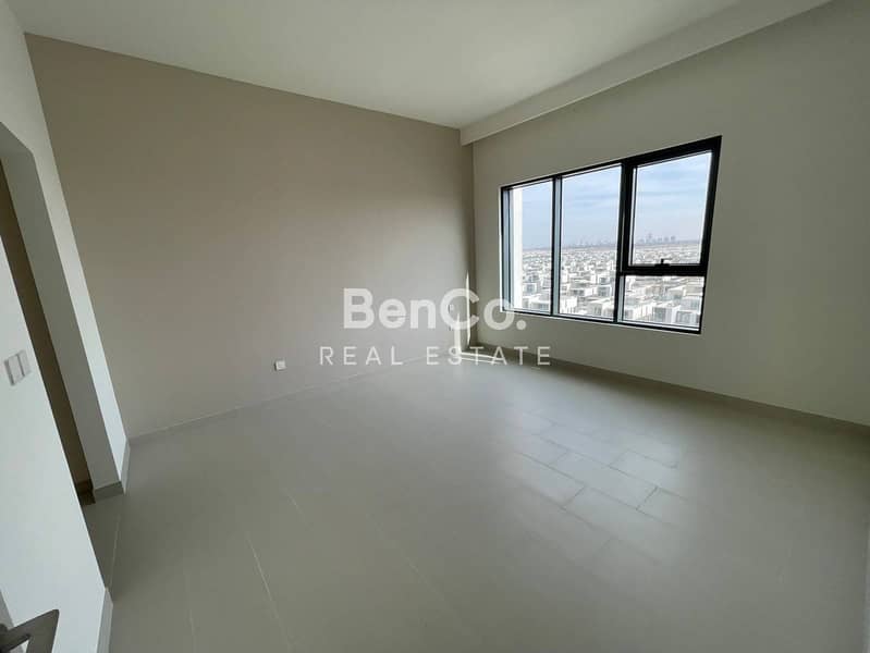 High Floor | Corner Unit | Pool And Park View - Image 8