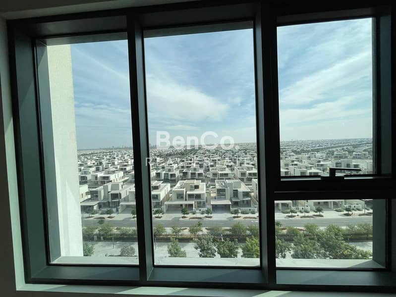 High Floor | Corner Unit | Pool And Park View - Image 13