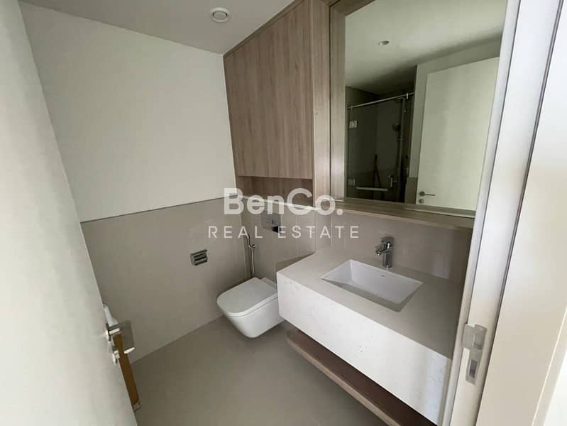 High Floor | Corner Unit | Pool And Park View - Image 17