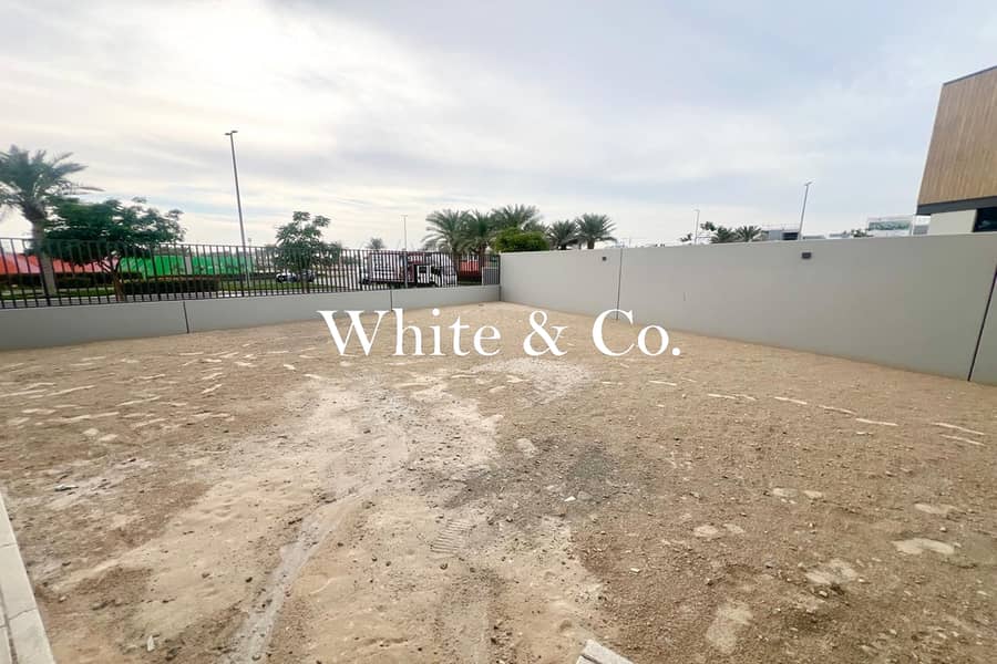 Large Plot | Brand New 4BR | Corner Unit