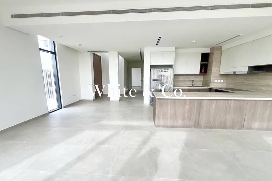 Large Plot | Brand New 4BR | Corner Unit