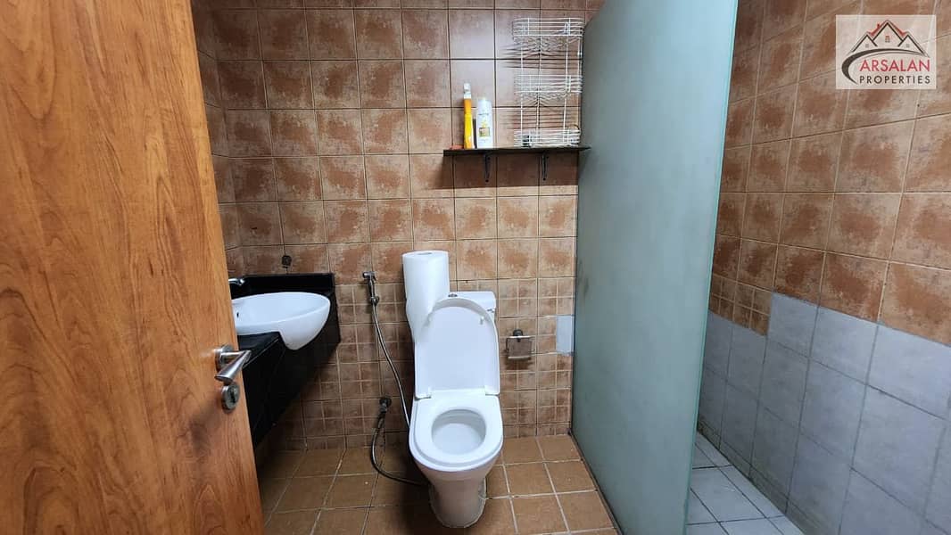 MODERN FINISH | LARGE BALCONY | PRIME LIVING SPACE | UPGRADED - Image 15