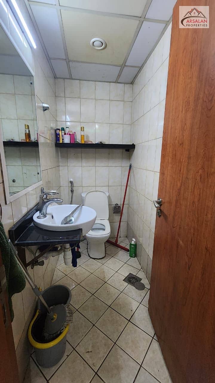 MODERN FINISH | LARGE BALCONY | PRIME LIVING SPACE | UPGRADED - Image 29