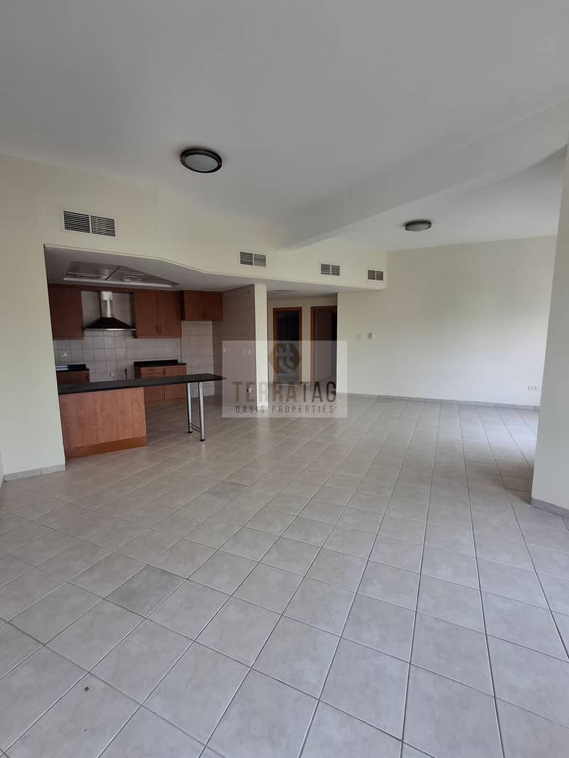 VACANT 2BHK APARTMENT | WITH BALCONIES | BIG LAYOUT