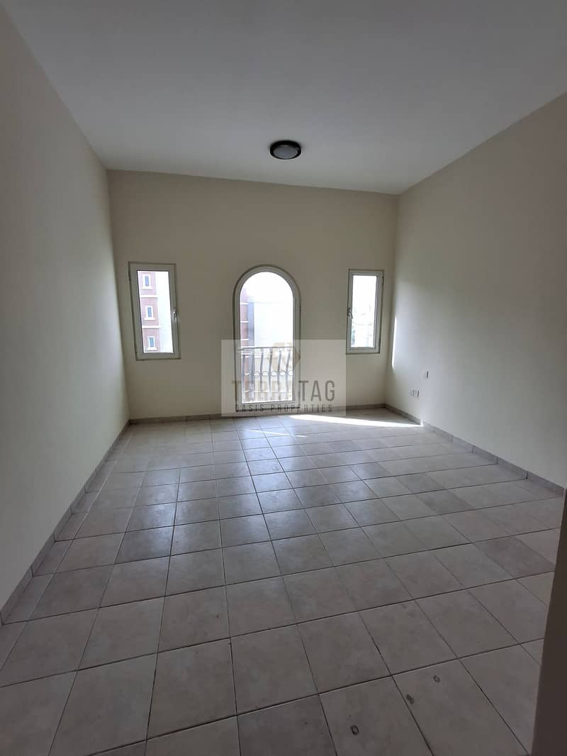 VACANT 2BHK APARTMENT | WITH BALCONIES | BIG LAYOUT