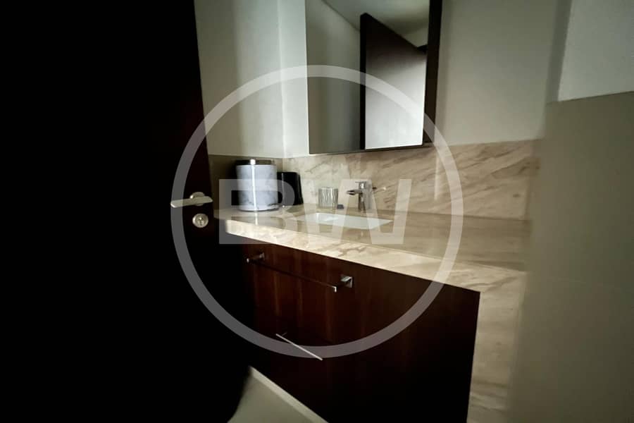 Upgraded Room | Stunning View | Fully Furnished - Image 11