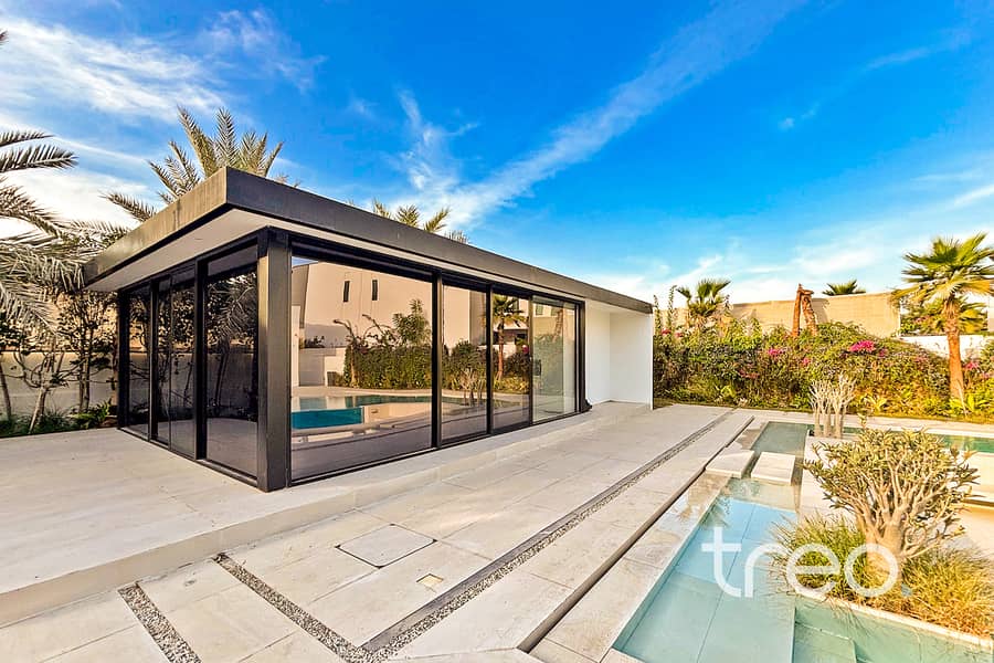 Premium Finish | 4 Bed | Luxury | Massive Plot