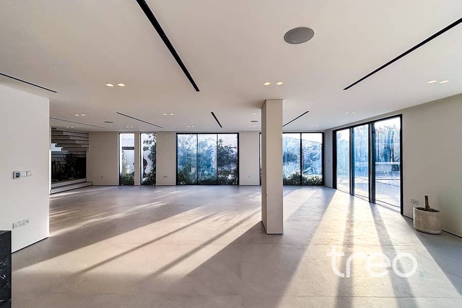 Premium Finish | 4 Bed | Luxury | Massive Plot - Image 10