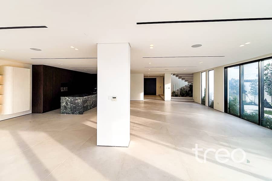 Premium Finish | 4 Bed | Luxury | Massive Plot - Image 11