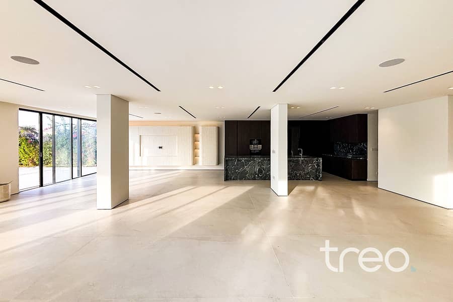 Premium Finish | 4 Bed | Luxury | Massive Plot - Image 13