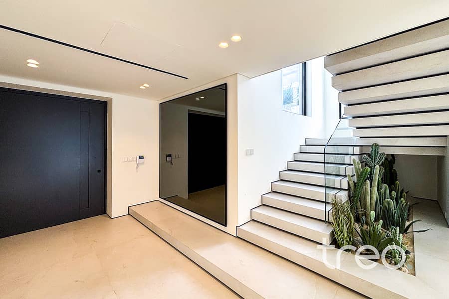 Premium Finish | 4 Bed | Luxury | Massive Plot - Image 16