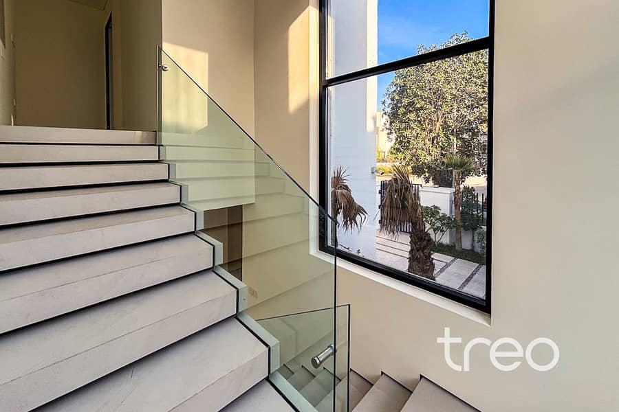 Premium Finish | 4 Bed | Luxury | Massive Plot - Image 19