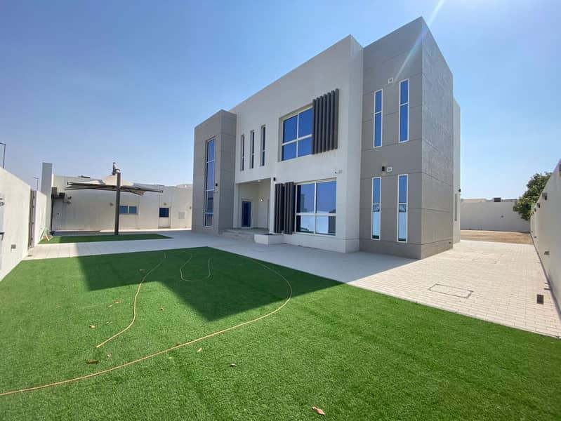 Spacious 5 BR Villa in Nad Al Sheba 4 for Rent