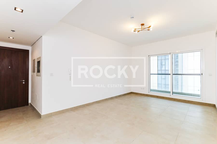 1 Bedroom | close kitchen | Unfurnished