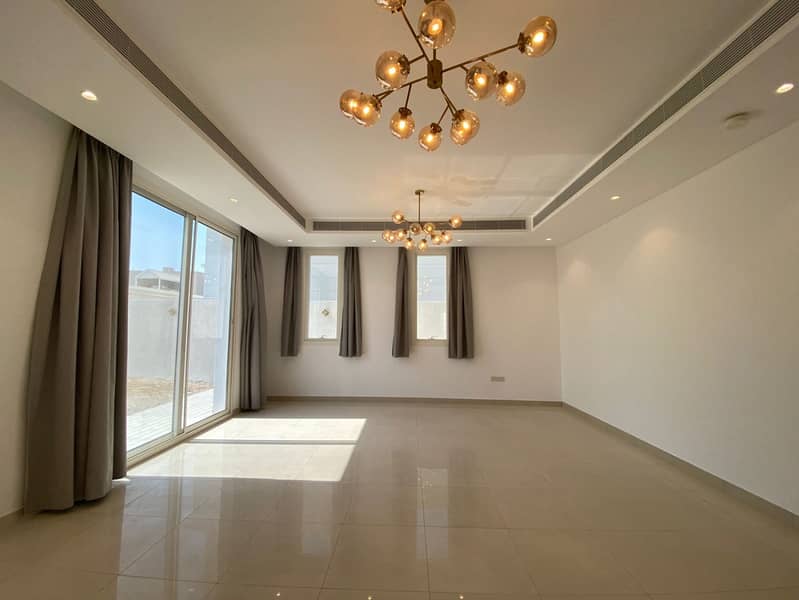 Spacious 5 BR Villa in Nad Al Sheba 4 for Rent - Image 6