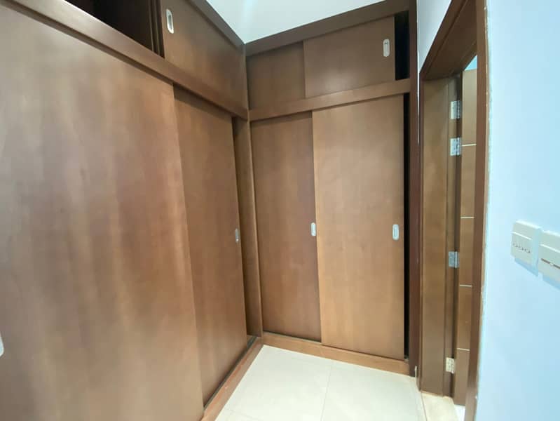 Spacious 5 BR Villa in Nad Al Sheba 4 for Rent - Image 16