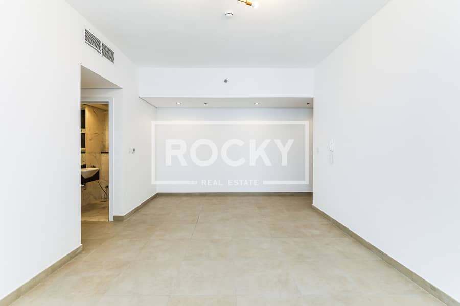 1 Bedroom | close kitchen | Unfurnished - Image 8