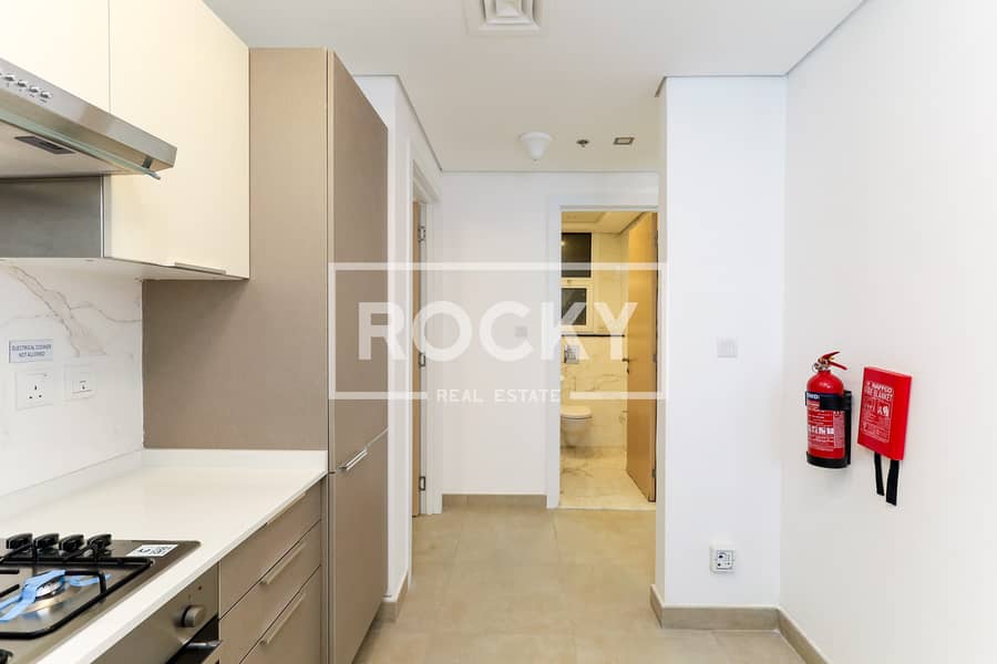 1 Bedroom | close kitchen | Unfurnished - Image 9