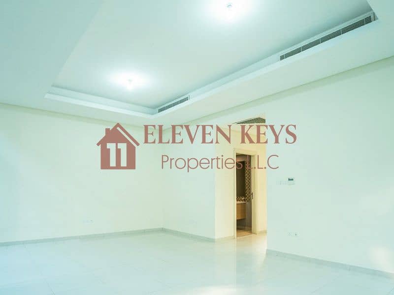 SPACIOUS 3BR+MAID FOR RENT IN TOPANGA / VACANT