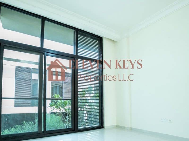 SPACIOUS 3BR+MAID FOR RENT IN TOPANGA / VACANT - Image 11