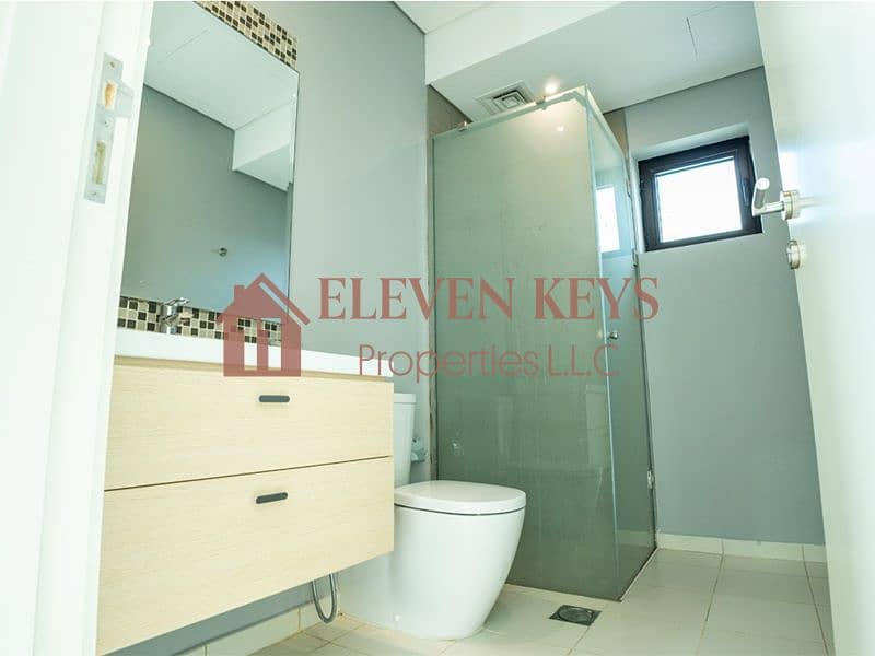 SPACIOUS 3BR+MAID FOR RENT IN TOPANGA / VACANT - Image 19