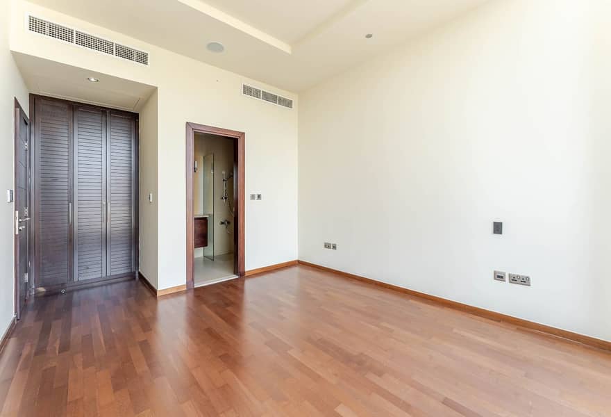 Sea View | Ready to Move | Spacious Layoout - Image 8