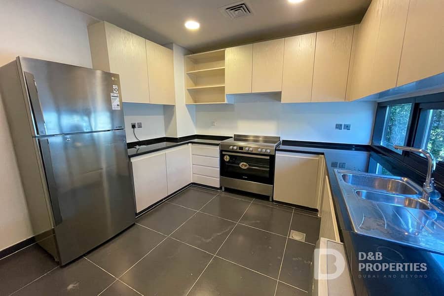 Well Maintained | Vacant | Premium Residential - Image 6