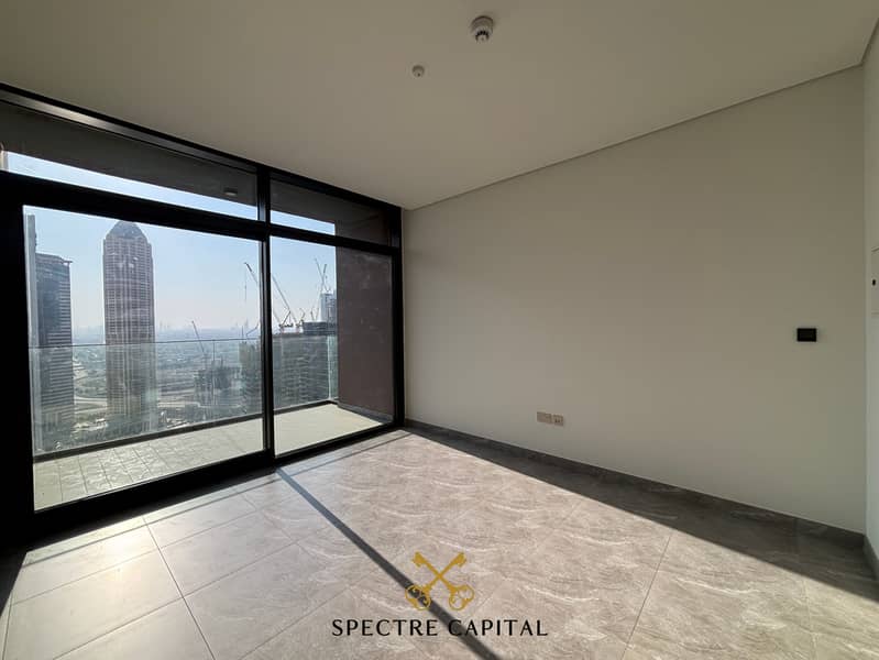 Brand New | Chiller free | Waterfront Living