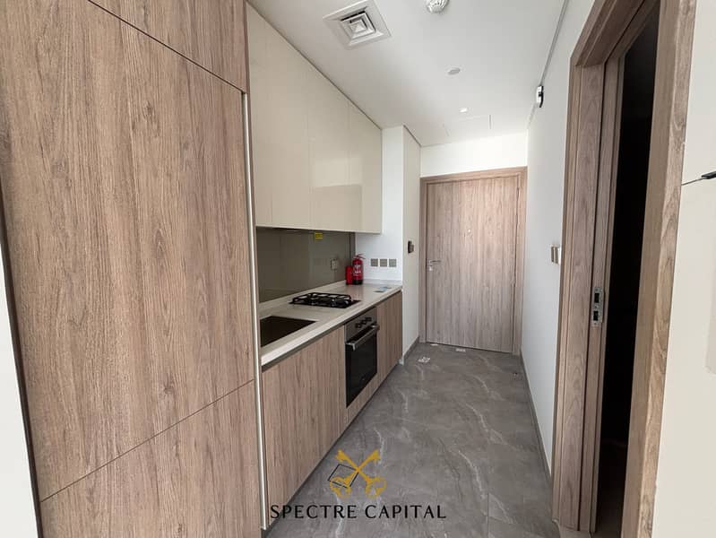 Brand New | Chiller free | Waterfront Living