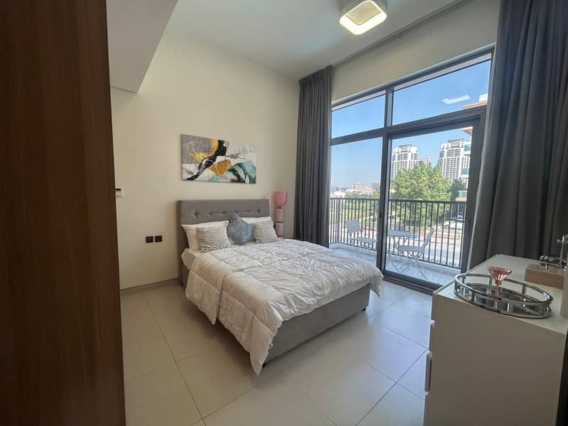 5bhk + maid room luxury villa liwan Dubai area with private swimming pool rent 320k