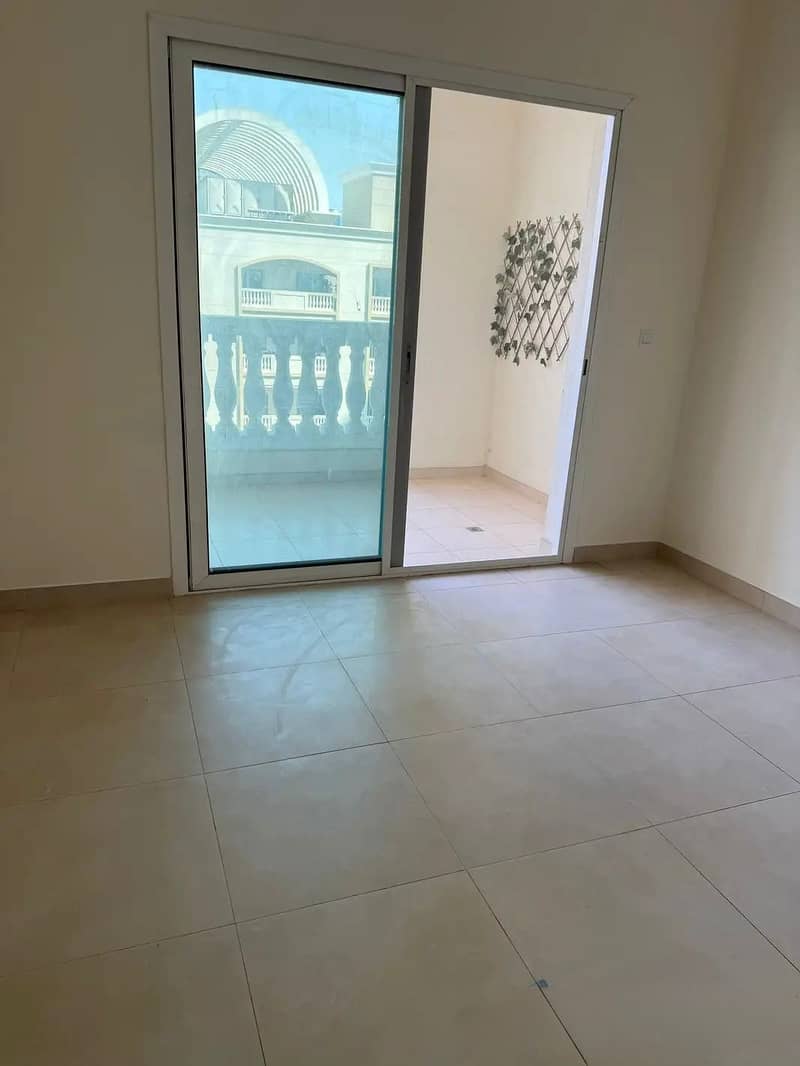 Elegant 1 Bedroom Apartment | Plaza Residences | Community Living