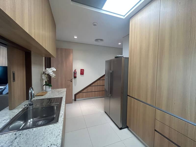 5bhk + maid room luxury villa liwan Dubai area with private swimming pool rent 320k - Image 20