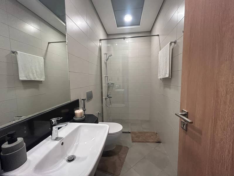 5bhk + maid room luxury villa liwan Dubai area with private swimming pool rent 320k - Image 31