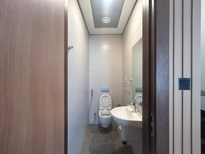 5bhk + maid room luxury villa liwan Dubai area with private swimming pool rent 320k - Image 41