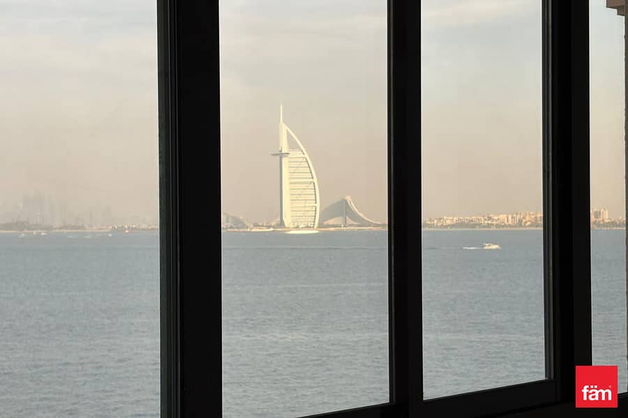 FLIPPING OPPORTUNITY/ VACANT / SEAVIEW / HUGE 1BED - Image 7