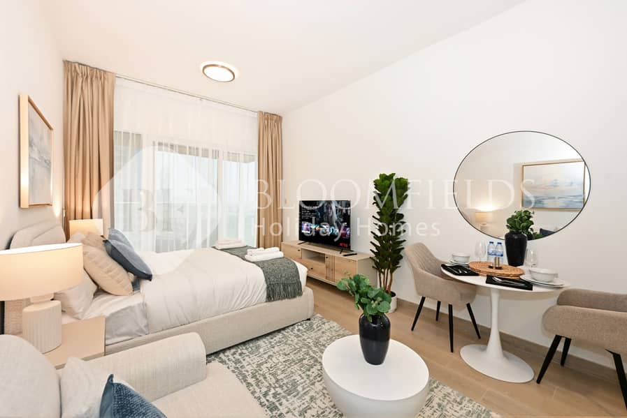 Fully Furnished | Flexible Stay | Pool Access - Image 8