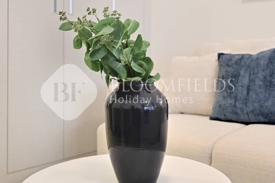 Fully Furnished | Flexible Stay | Pool Access - Image 11