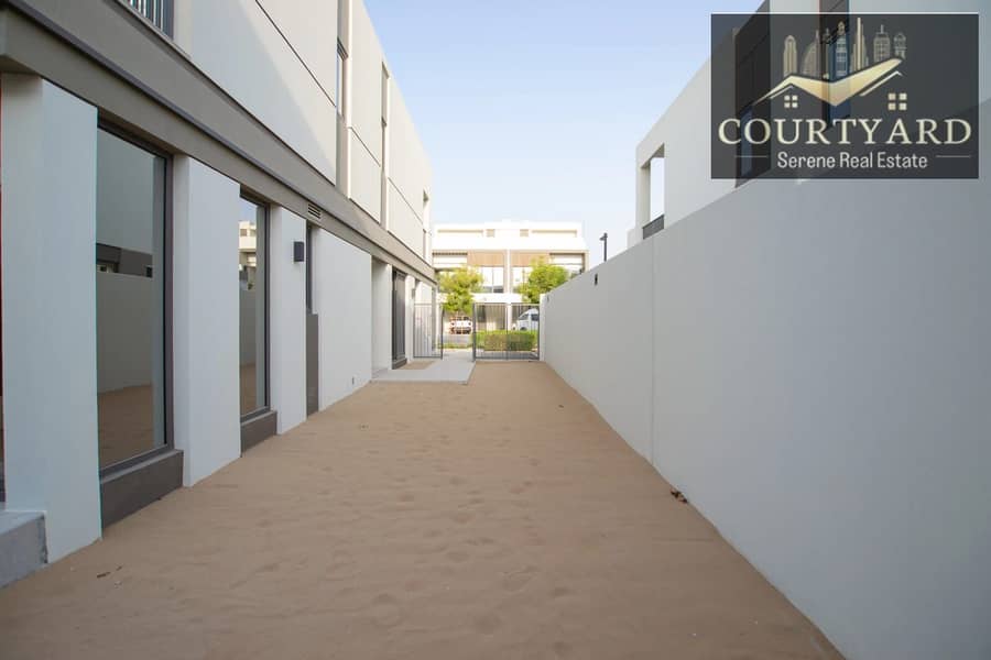 4BR+maids | Single row | Amenities Proximity - Image 12