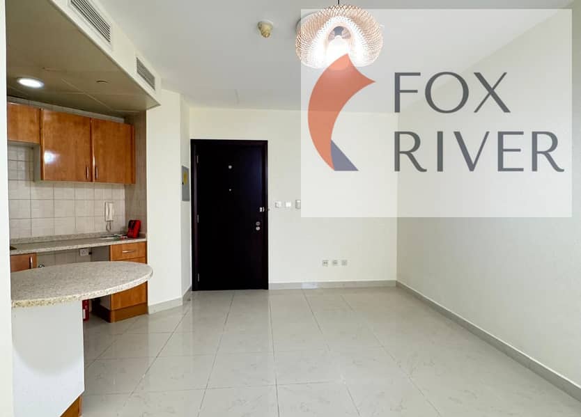 Vacant and Ready to Movein |Close to Metro Station