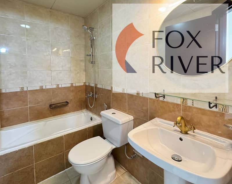 Vacant and Ready to Movein |Close to Metro Station - Image 8