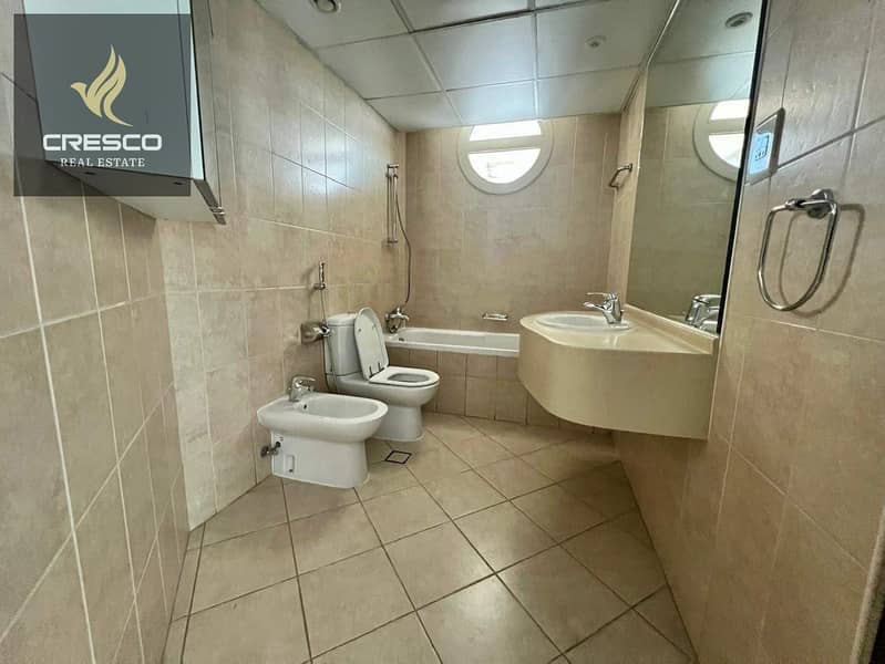 Burj Khalifa View | Private Pool | Maids Room - Image 14