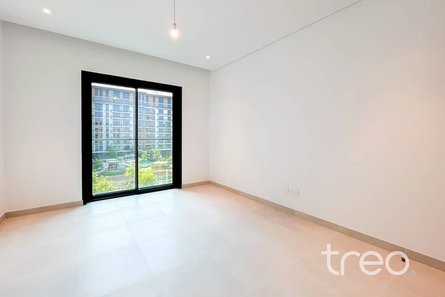 Vacant | Brand New | Pool and Park Views - Image 10