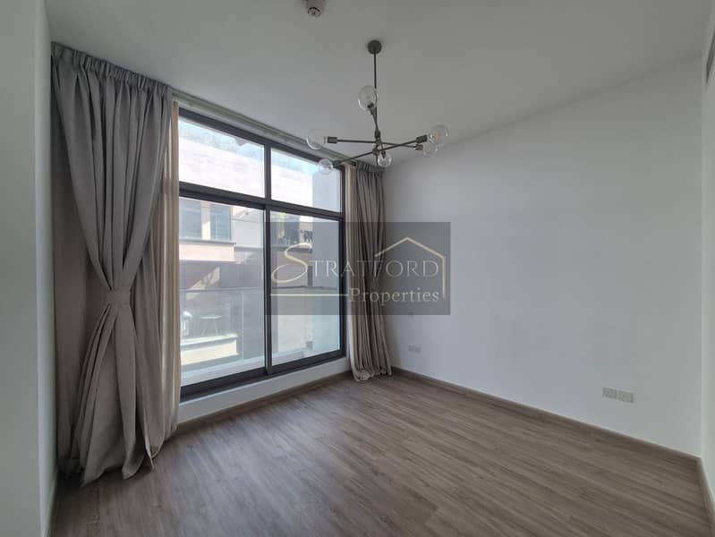 Spacious 1 Bedroom | Vacant | Premium Location
