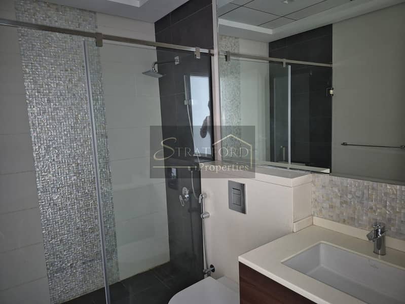 Spacious 1 Bedroom | Vacant | Premium Location