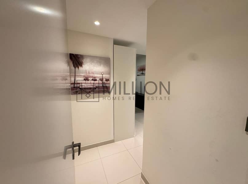 Beachfront 2BR Apartment with Stunning Views - Image 10