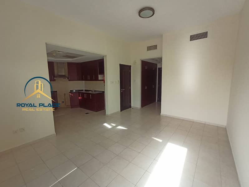 Spacious I Community View I Close to metro - Image 7