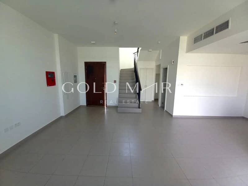 Close to Amenities | Single Row | Vacant - Image 9