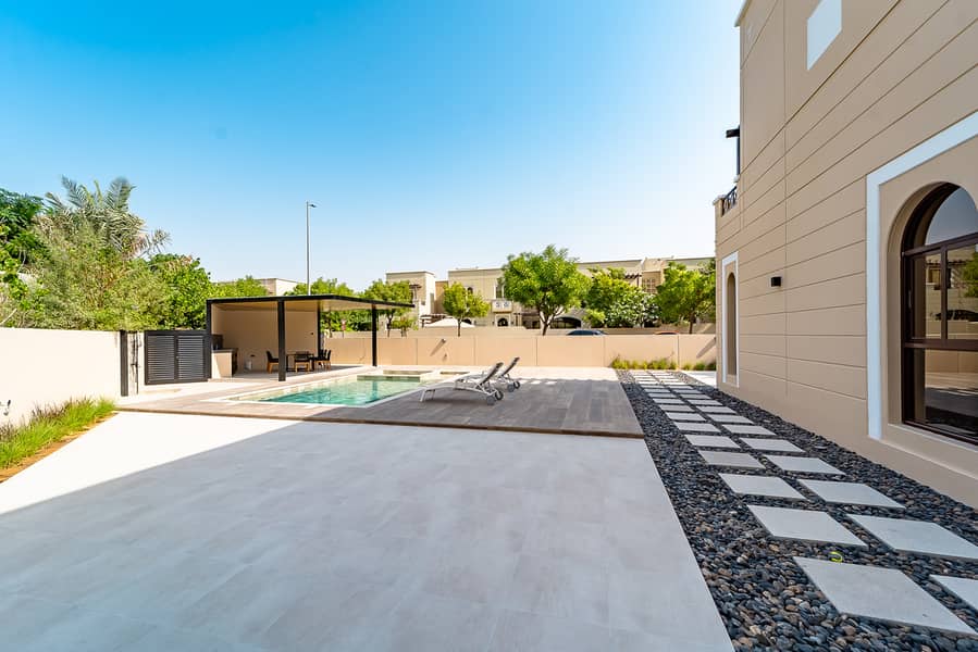 Top Location | Modern Upgrades | Large Plot - Image 6